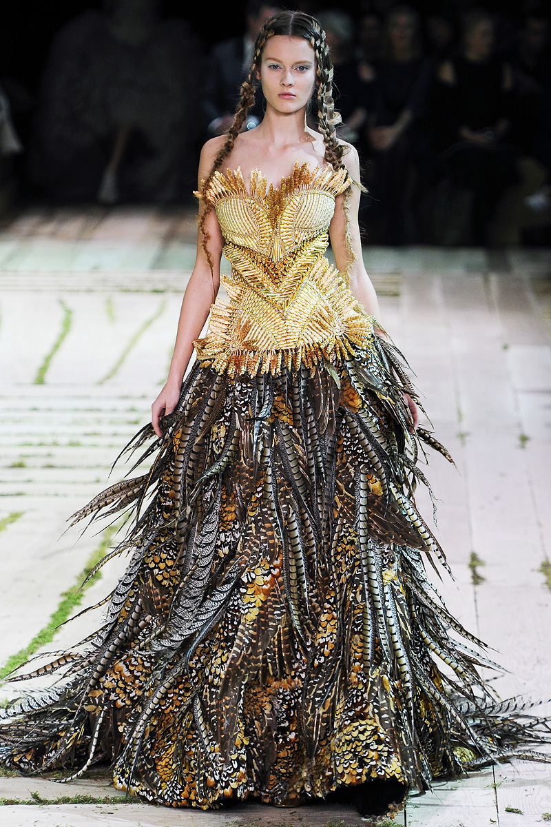 Majestic Fairytale Fashion : Alexander McQueen SS11